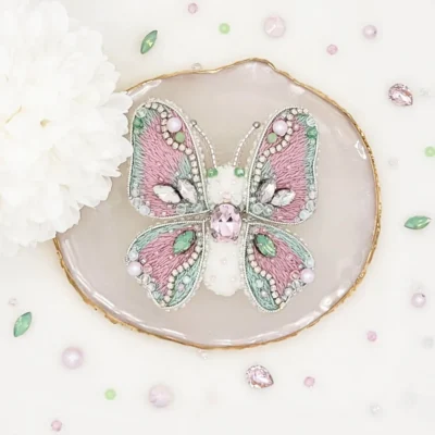 Handmade butterfly brooch pin by Fae Fancies, in green and pink color, Dreamy collection, silk velvet, hand-embroidery, front side